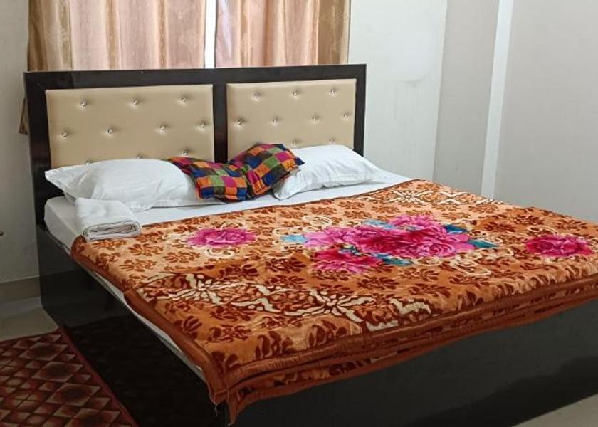 Uttar Pradesh Varanasi Food & Dining