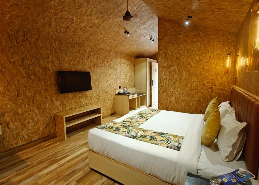 Madhya Pradesh Pachmarhi PRIME ROOM