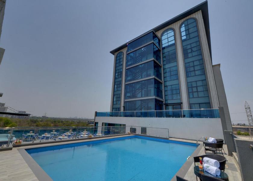 Maharashtra Bhiwandi Swimming pool