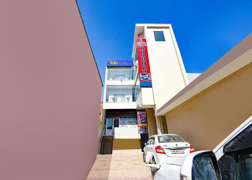 Punjab Chandigarh Entrance