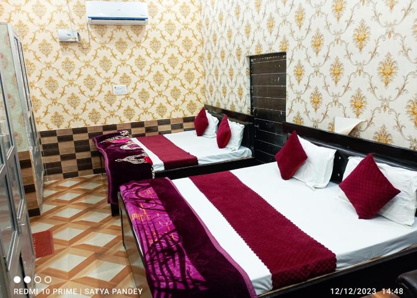 Uttar Pradesh Ayodhya Standard Family Room