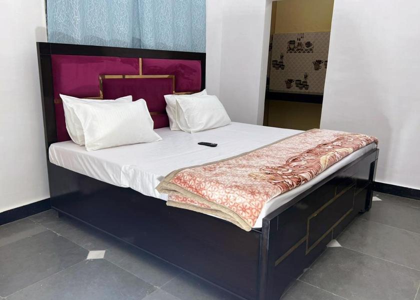 Uttar Pradesh Ayodhya Deluxe King Bed Room