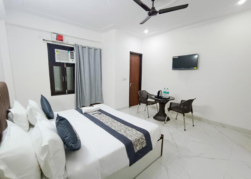 Delhi Delhi Deluxe Room