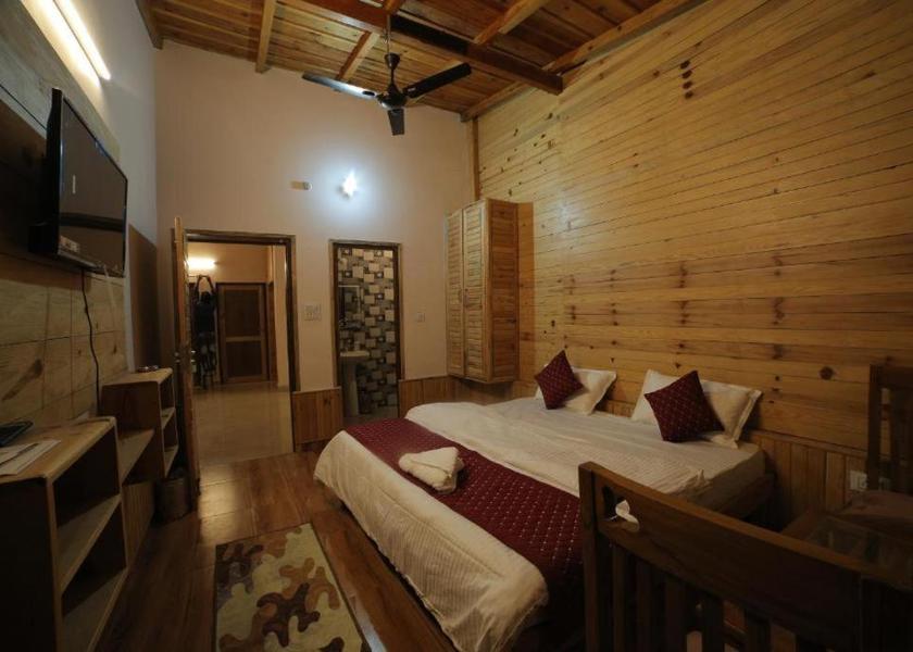 Uttarakhand Bhimtal Double Bed Room With Fan