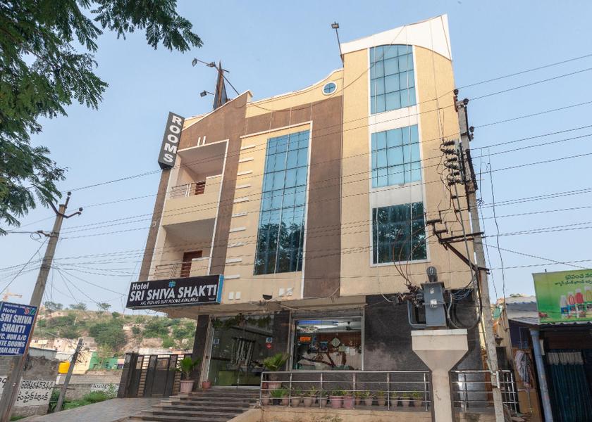 Andhra Pradesh Srikalahasti Exterior view