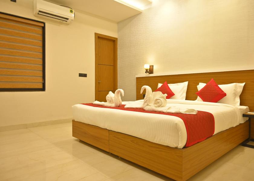 Madhya Pradesh Chatarpur Deluxe Double Room