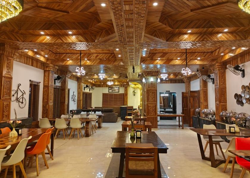 Uttarakhand Bhimtal Food & Dining