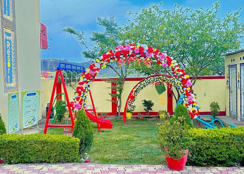 Madhya Pradesh Orchha Playground
