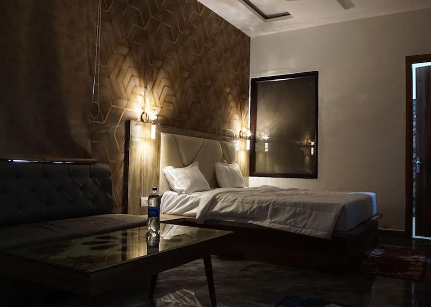Uttar Pradesh Mathura Room