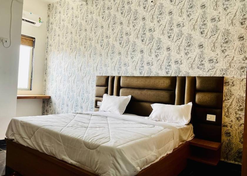 Uttar Pradesh Mathura Room