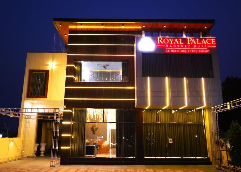 Haryana Bhiwani Front of property - evening/night