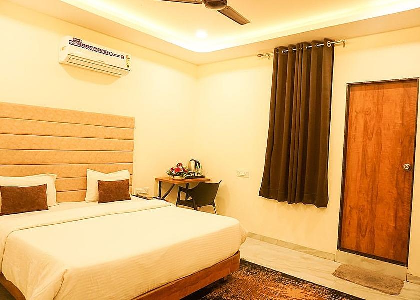Madhya Pradesh Indore Room