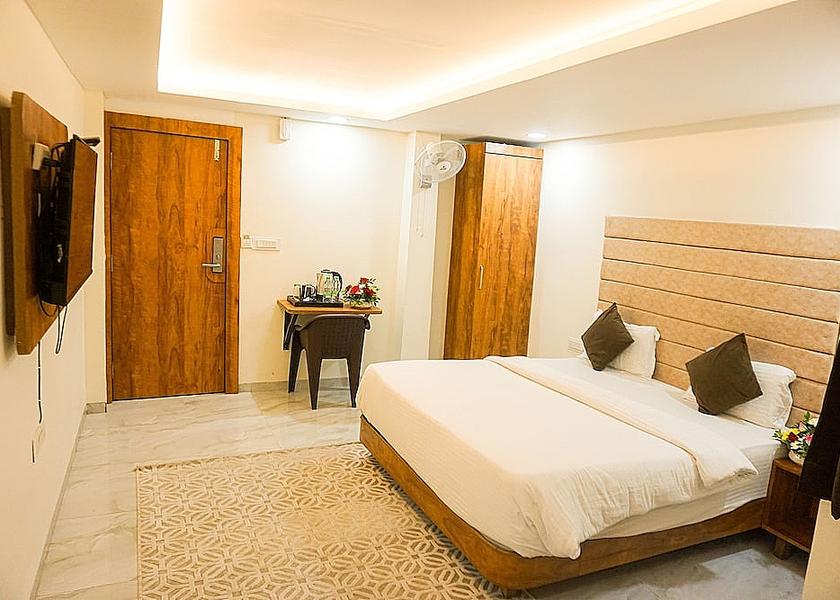Madhya Pradesh Indore Room
