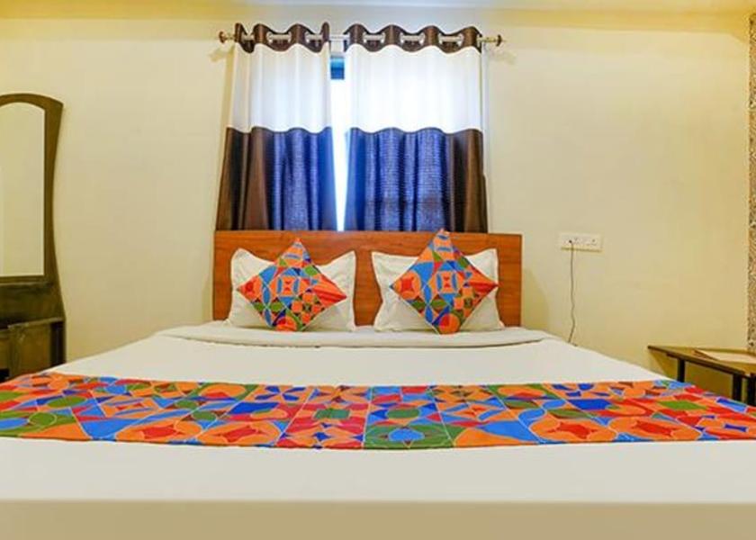 Maharashtra Pune Room