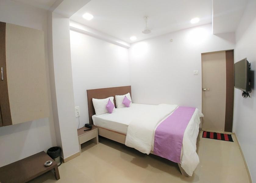 Maharashtra Lonavala Room