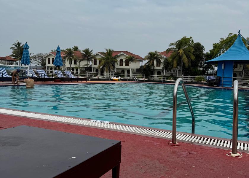 Kerala Alleppey Pool