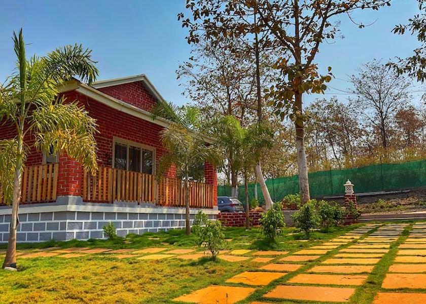 Maharashtra Karjat Garden view