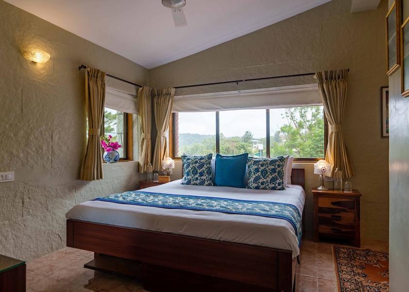 Maharashtra Panchgani Room