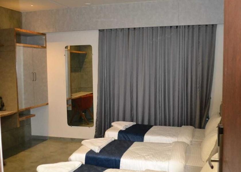 Gujarat Kadi Room