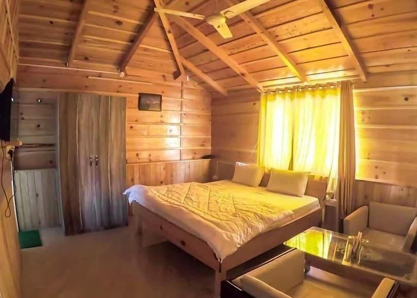 Uttarakhand Bhimtal Room