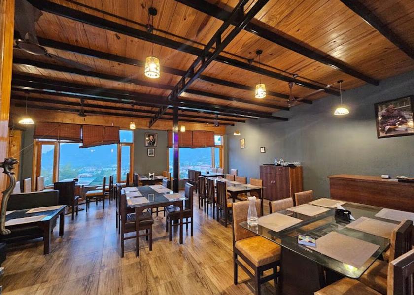 Uttarakhand Bhimtal Food & Dining