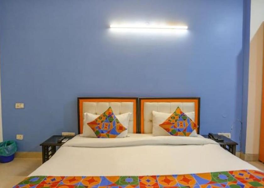 Uttar Pradesh Noida Room