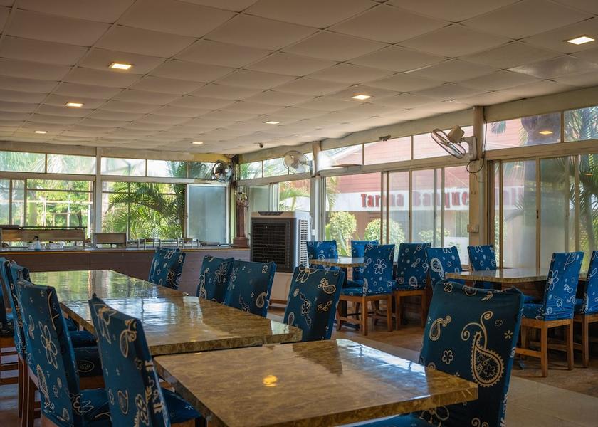 Maharashtra Igatpuri Breakfast buffet