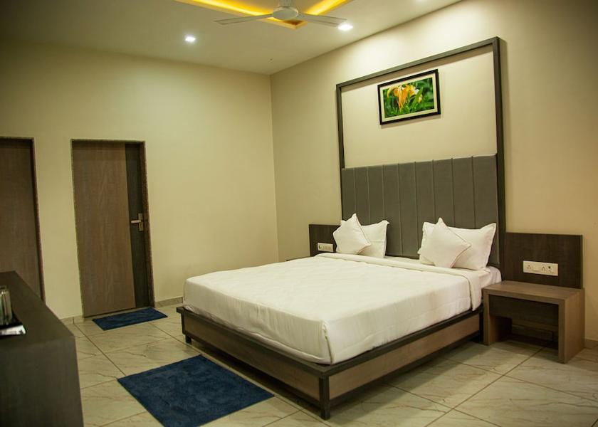 Gujarat Sasan Gir Room