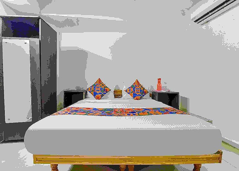 Gujarat Ahmedabad Room