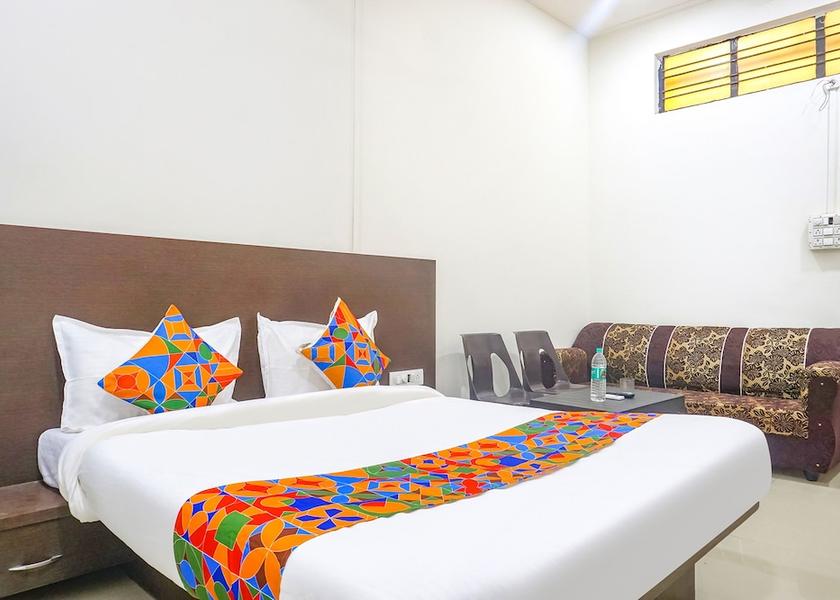 Maharashtra Nashik Room