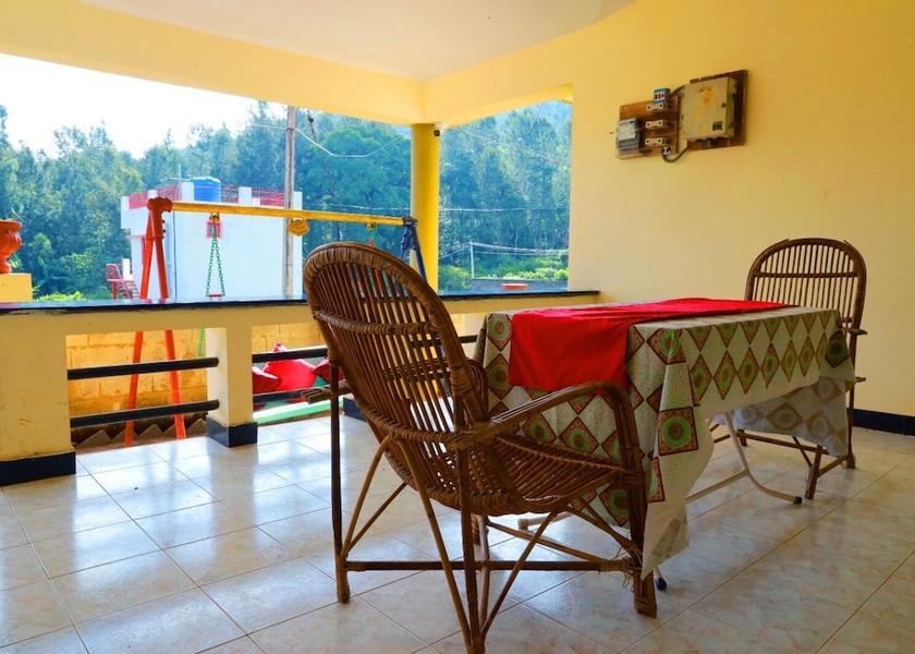 Tamil Nadu Yercaud Room service - dining