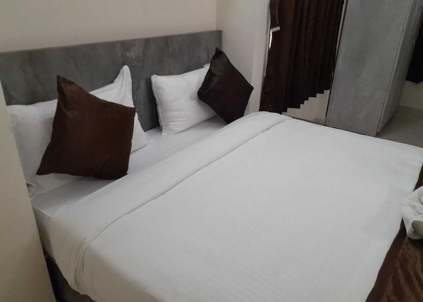 Maharashtra Pune Room