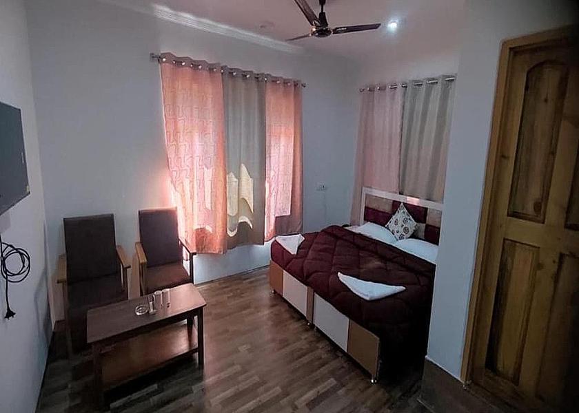 Jammu and Kashmir Srinagar Room