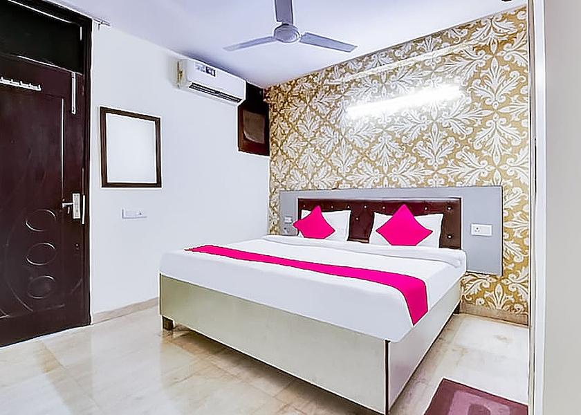 Delhi Delhi 1025