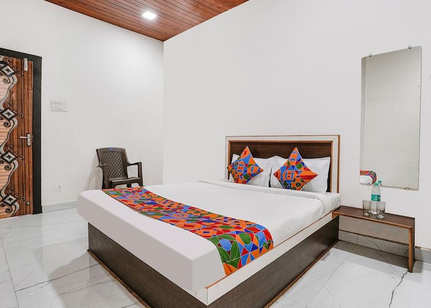 Maharashtra Nashik Room