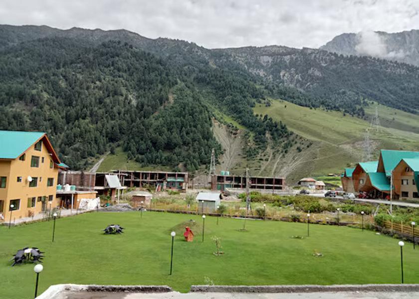 Jammu and Kashmir Sonamarg Hotel View