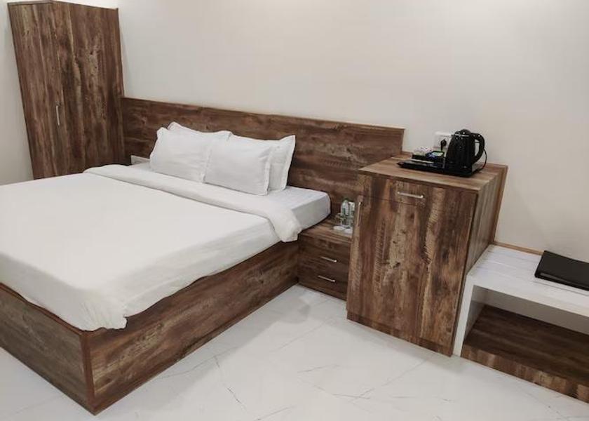 Maharashtra Navi Mumbai King Room