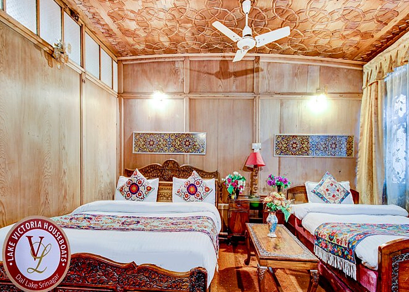 Jammu and Kashmir Srinagar Deluxe Room