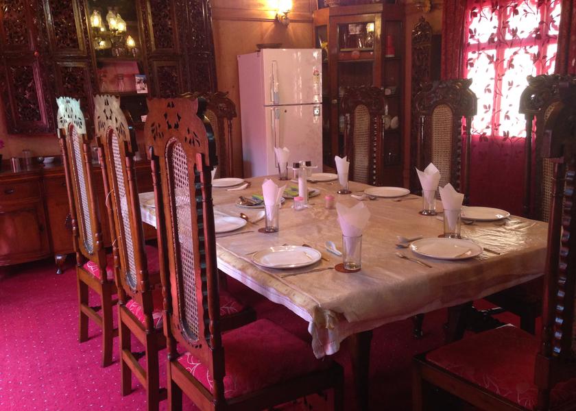 Jammu and Kashmir Srinagar Food & Dining