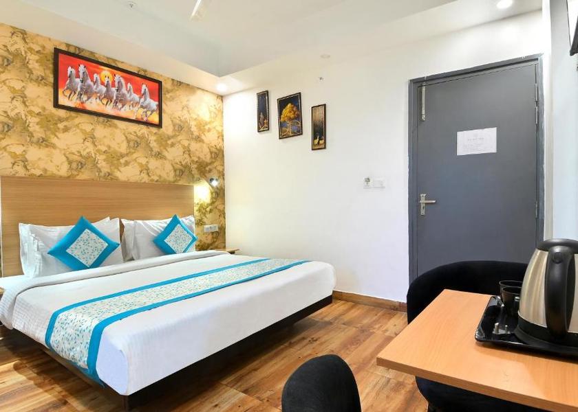 Uttar Pradesh Noida Standard Room