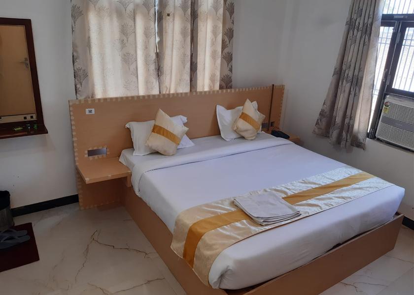 Uttar Pradesh Ayodhya Deluxe Room