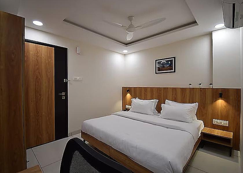 Madhya Pradesh Indore Classic Double Bedroom