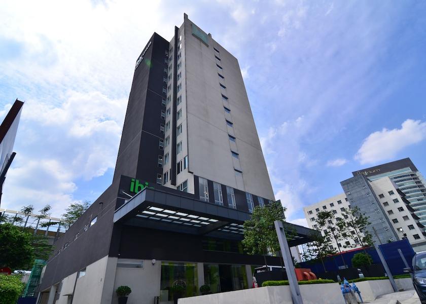 Selangor Batu Caves Front of property