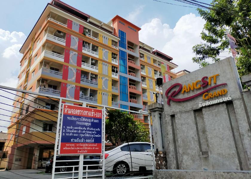 Pathum Thani Province Khlong Luang Exterior view
