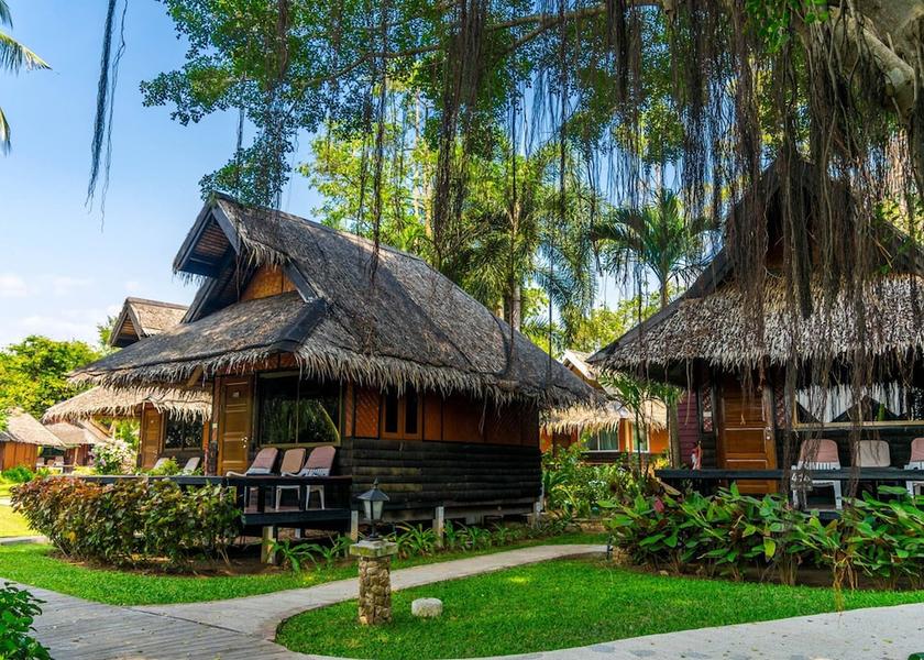 Chonburi Province Sattahip Front of property
