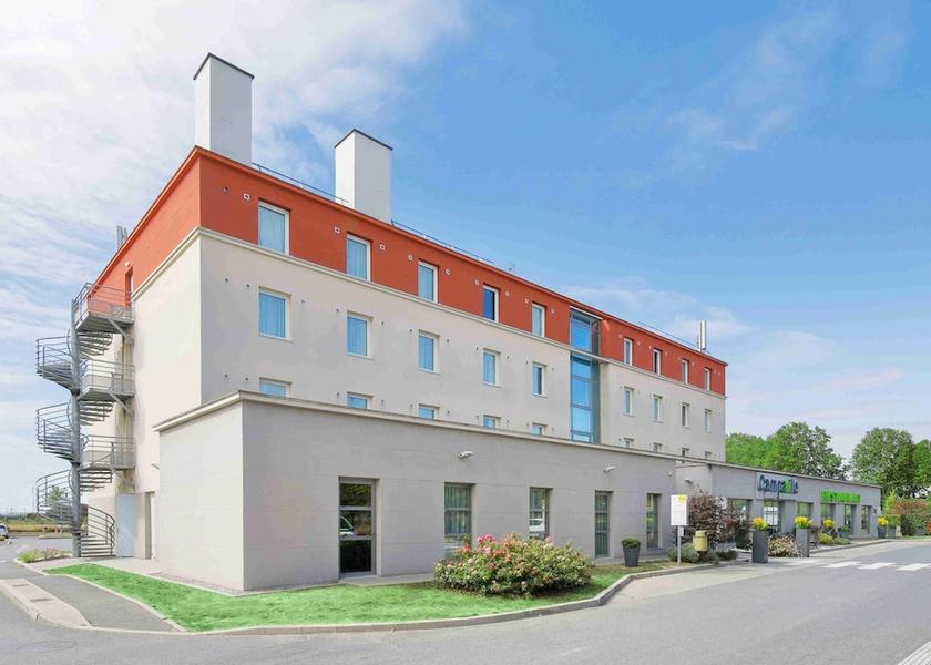Île-de-France Le Mesnil-Amelot Exterior
