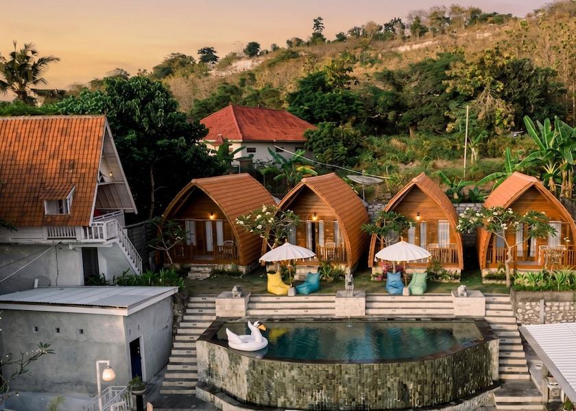 Bali Penida Island Front of property