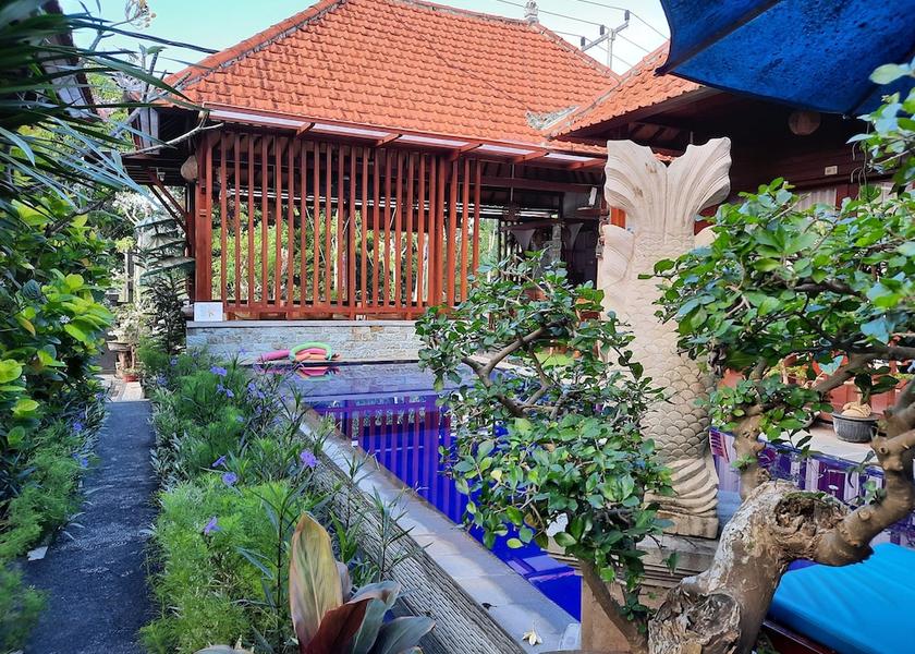 Bali Penida Island Garden view