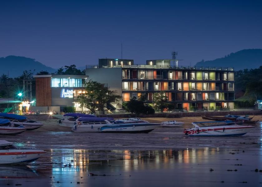 Phuket Province Chalong Front of property - evening/night