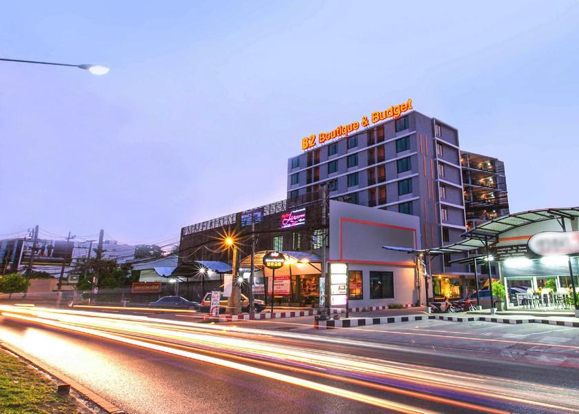 Phuket Province Ratsada Exterior view